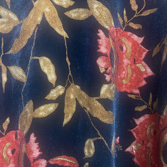 Metallic Duster. Beautiful Floral Fabric. - Picture 5 of 6